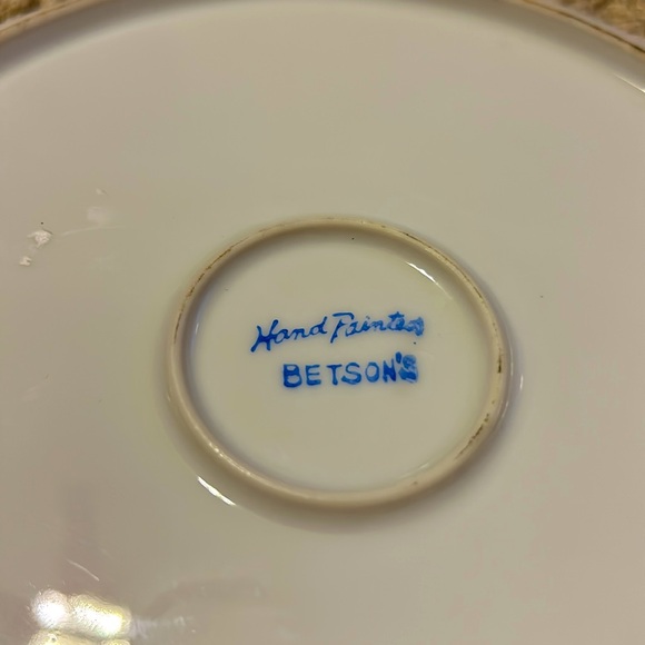 Betson Handpainted Moriage Dragon Ware Demitasse Saucer Decorative Shell Shaped - Picture 7 of 8